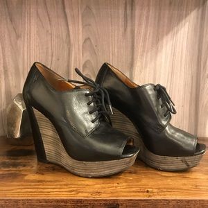 Lace-up booties Kenneth Cole